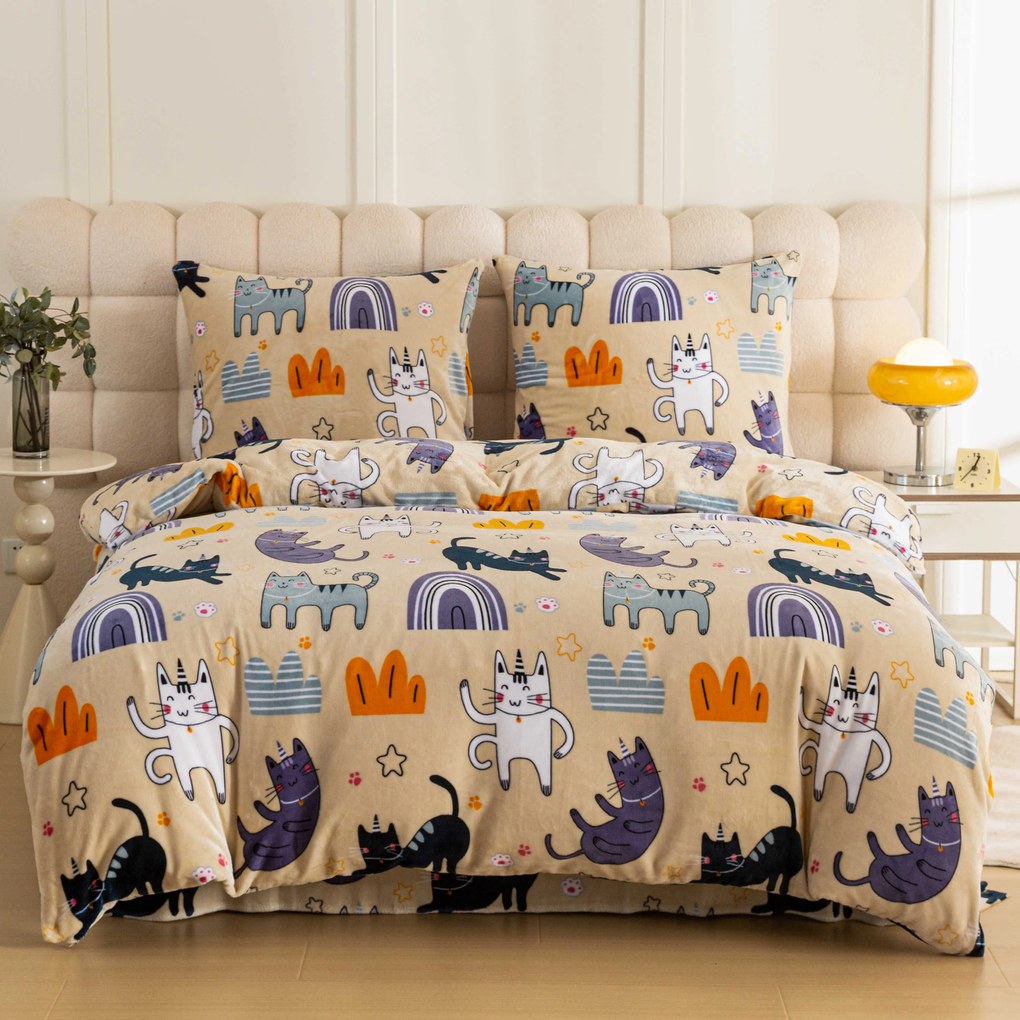 PrzytulneMieszkanie.pl PrzytulneMieszkanie.pl PrzytulneMieszkanie.pl Zestaw pościeli z mikropluszu PURRSLEEP beżowe + prześcieradło z mikropluszu SOFT 90x200 cm białe, pojedyncze łóżko