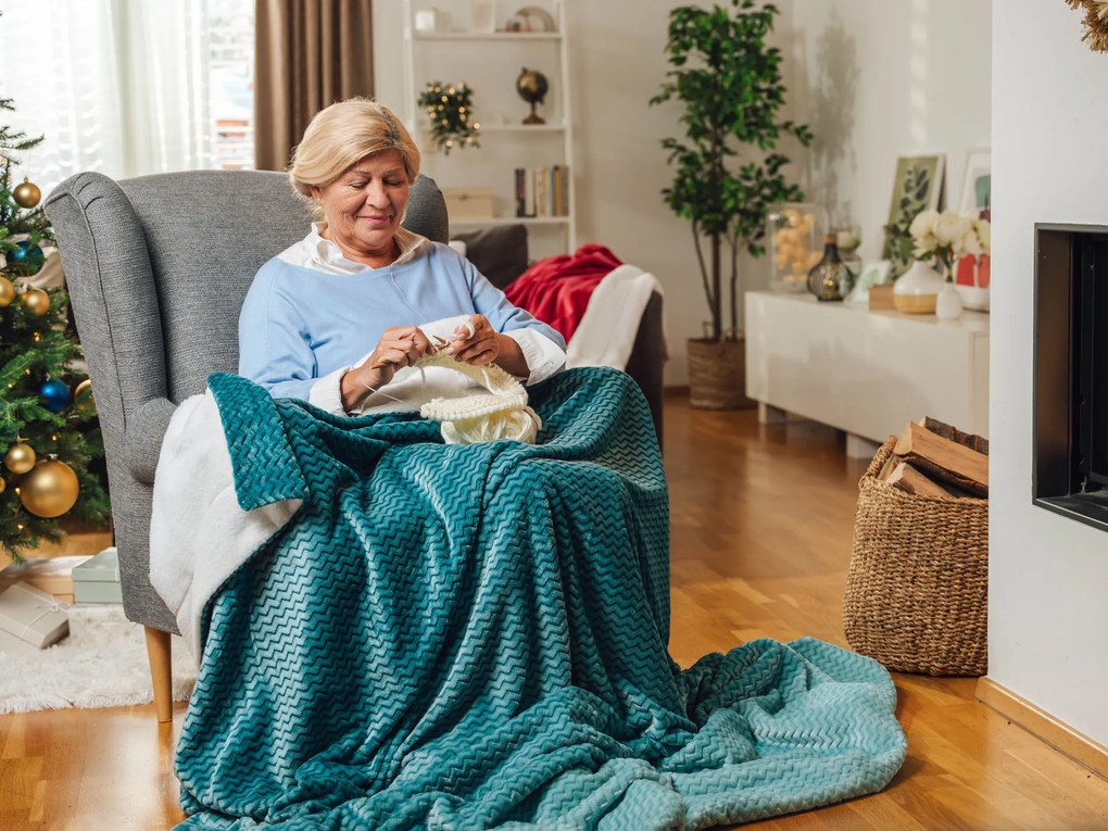 KOC I PODUSZKA WARM HUG TURKUSOWY OMBRE 130x190 cm Lazurowy