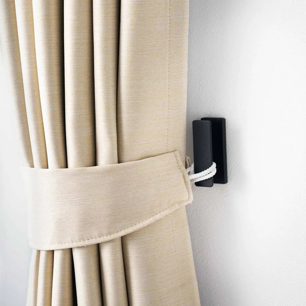 Czarne ścienne metalowe haczyki zestaw 3 szt. Tower – YAMAZAKI