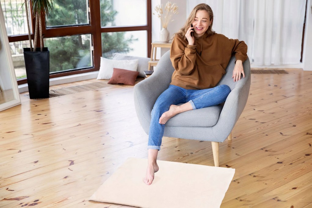 Dywan Futrzany Biały 60x90 cm Włochaty Miękki Dekoracyjny Antypoślizgowy