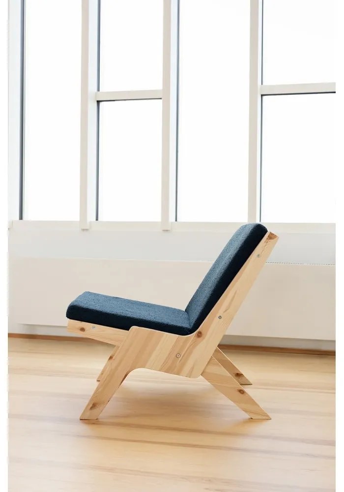 Ciemnoniebieski fotel Sway – Karup Design