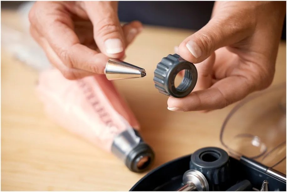 Cukierniczy zestaw do zdobienia liczba końcówek 24 szt. – Blomsterbergs