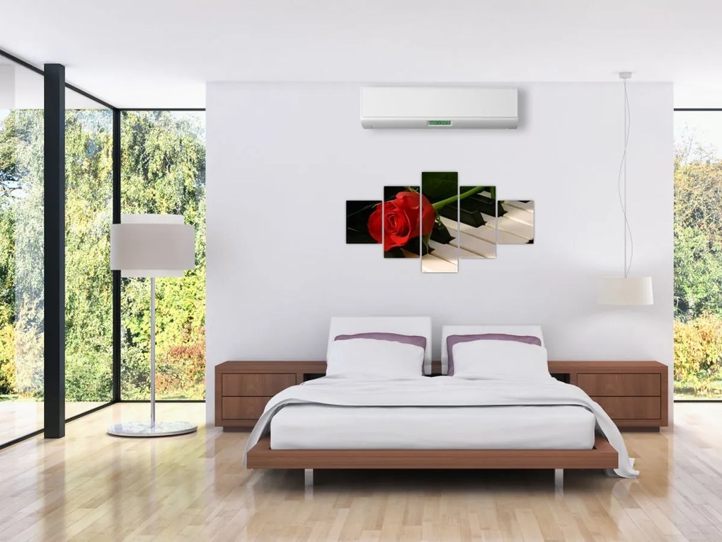Obraz - Fortepian i róże (125x70 cm)