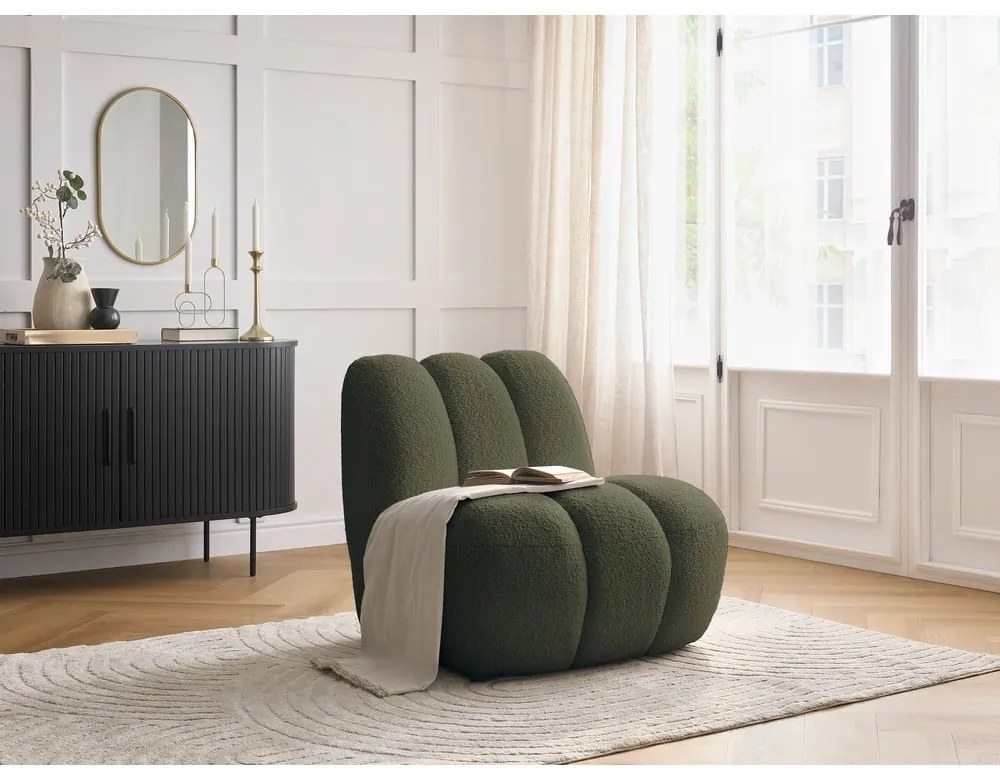 Zielony fotel z materiału bouclé Janissaire – Bobochic Paris