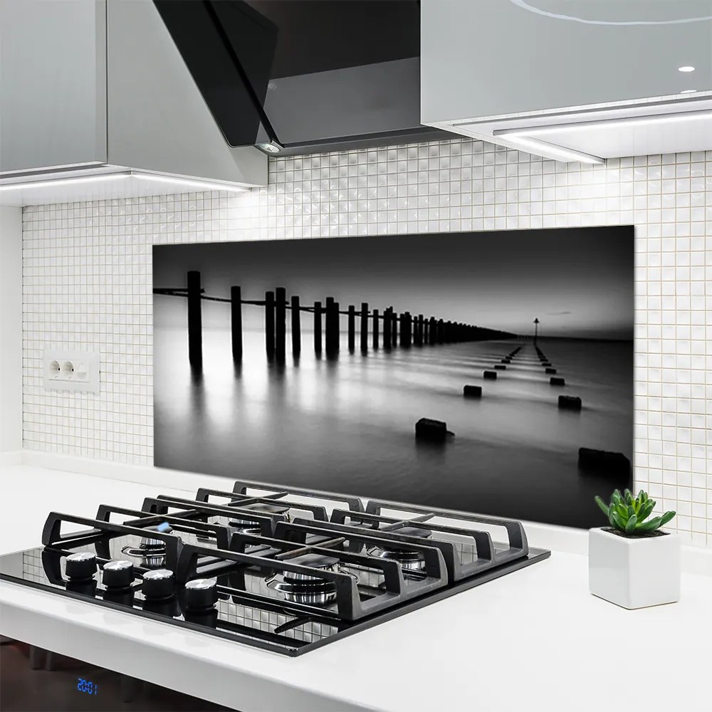 Szkło nad Blatem Drewniane Molo We Mgle