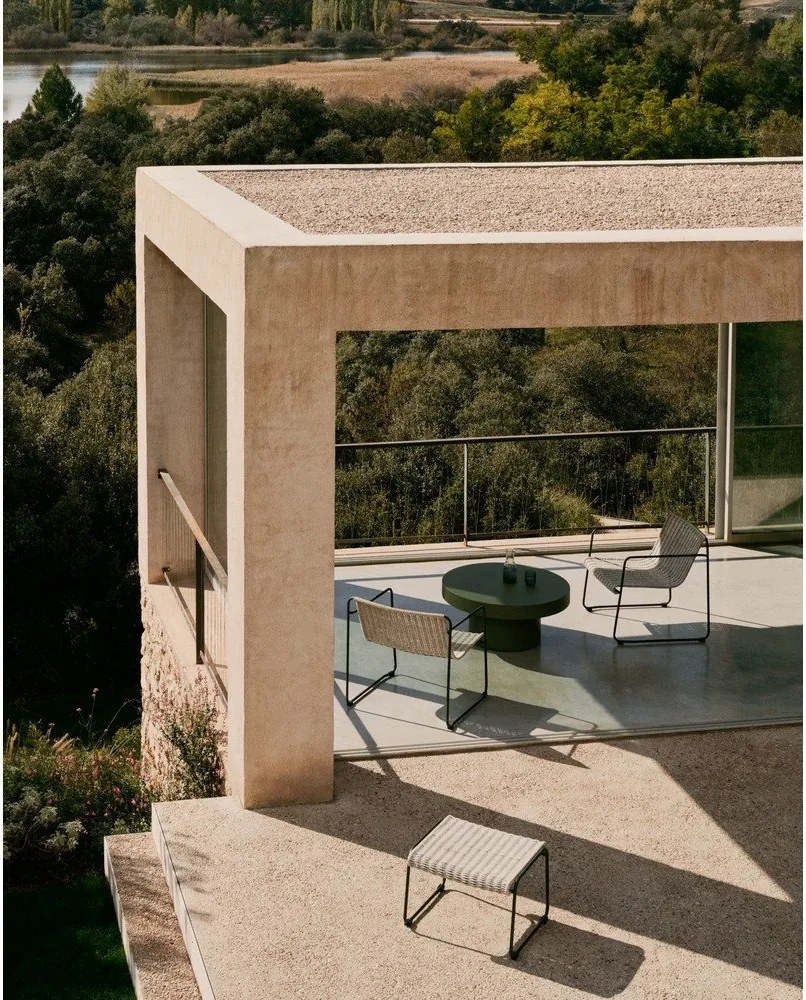 Szarozielony podnóżek ogrodowy Maurina – Kave Home