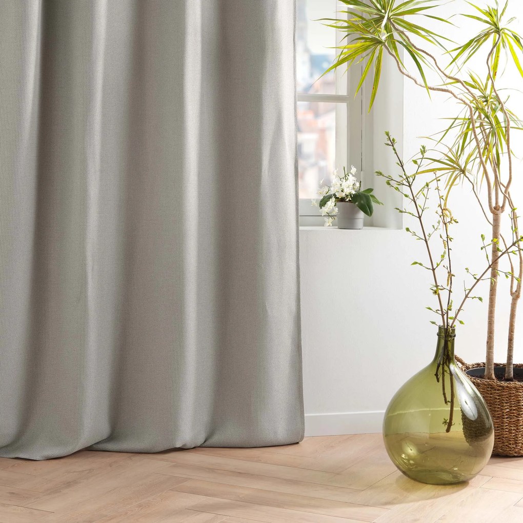 Zasłona zaciemniająca BLACKE na przelotkach, 135 x 240 cm