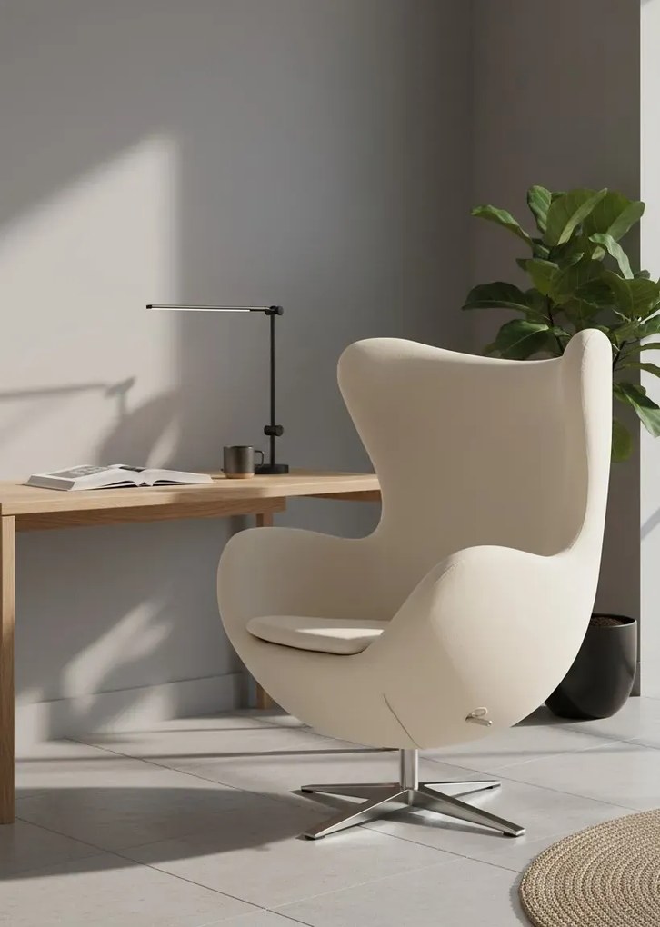 Beżowy fotel jajo do biura S3-Z40