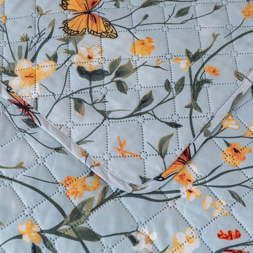 Narzuta na łóżko MONARCH WINGS, jasnoniebieska Rozmiar: 220 x 240 cm