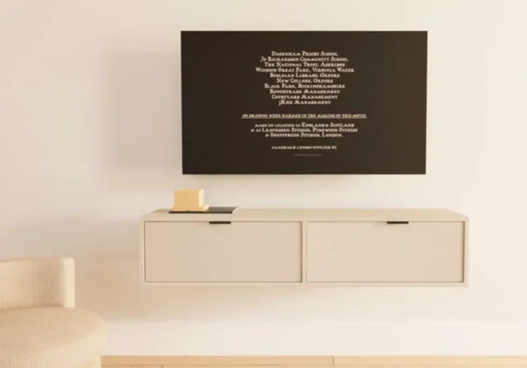 Kaszmirowa minimalistyczna szafka RTV R2-A32