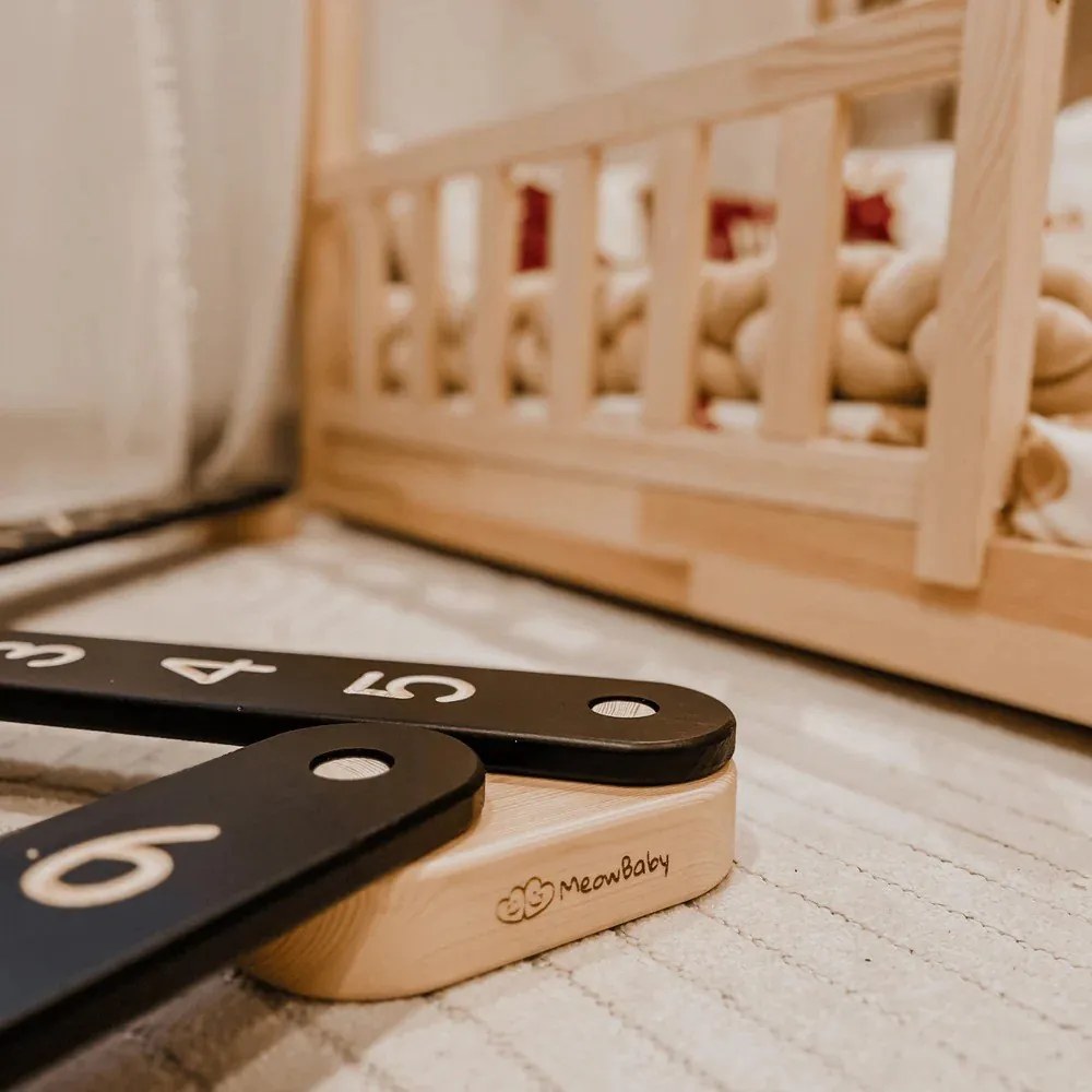 Czarny tor sensoryczny z litego drewna sosnowego 10x408x5 cm Montessori – Meowbaby