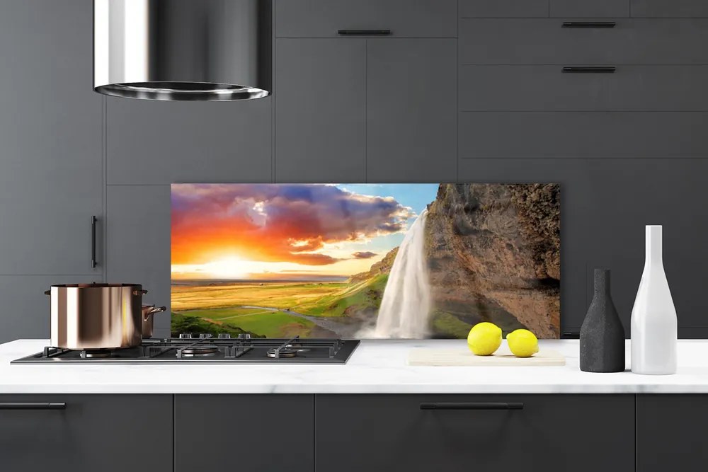 Panel nad blat kuchenny Rozświetlony Wodospad W Słońcu