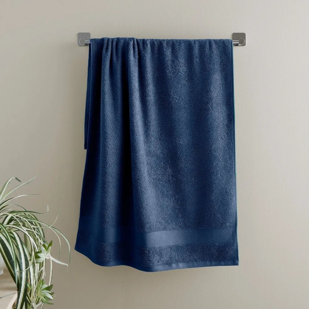 Ciemnoniebieski bawełniany ręcznik frotte 50x85 cm Anti-Bacterial – Catherine Lansfield