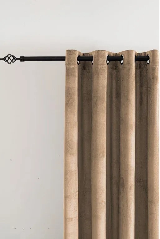 Zasłona zaciemniająca ELVIO VELVET 140x250 cm, beżowa Zawieszanie: Metalowe pierścienie