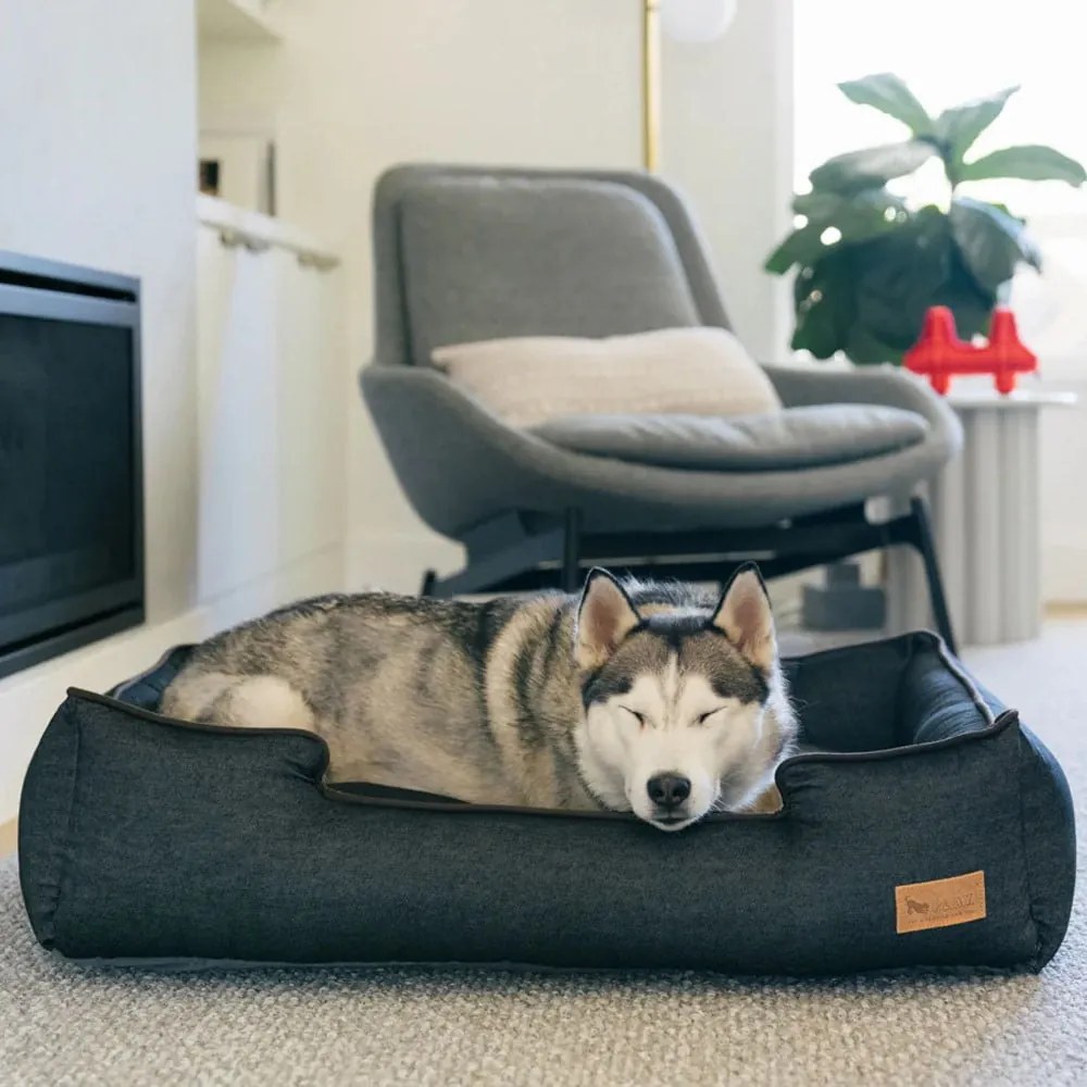 Ciemnoniebieskie legowisko dla psów 60x50 cm Lounge Bed Denim Medieval Blue / Dark Chocolate S – P.L.A.Y.