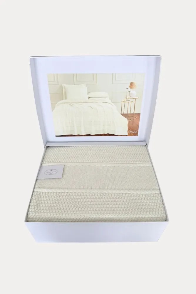 Wełniana narzuta na łóżko MABEL w opakowaniu prezentowym Szary