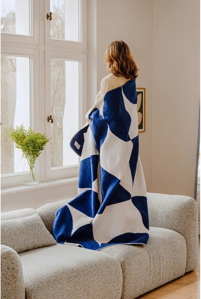 Niebiesko-kremowy koc 150x200 cm Tul – noo.ma