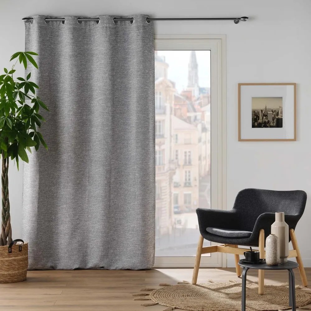 Szara zasłona zaciemniająca 140x240 cm Dusky – douceur d'intérieur