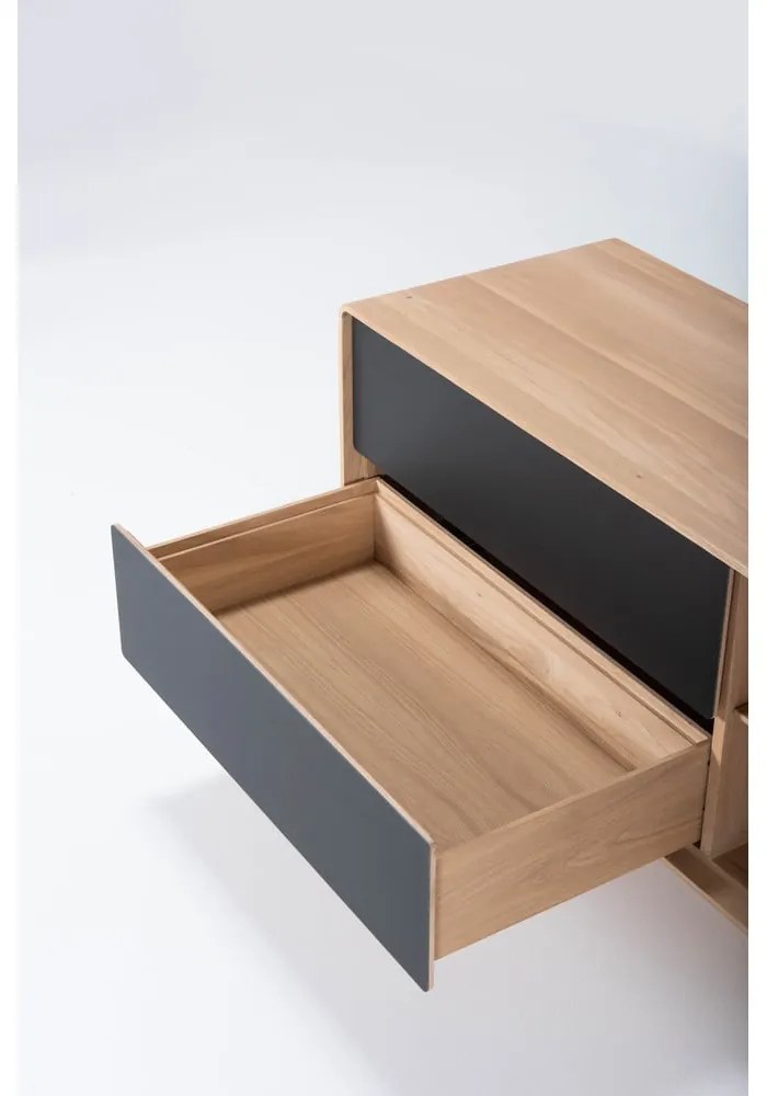 Czarno-naturalna szafka pod TV z litego drewna dębowego 150x64 cm Fina – Gazzda