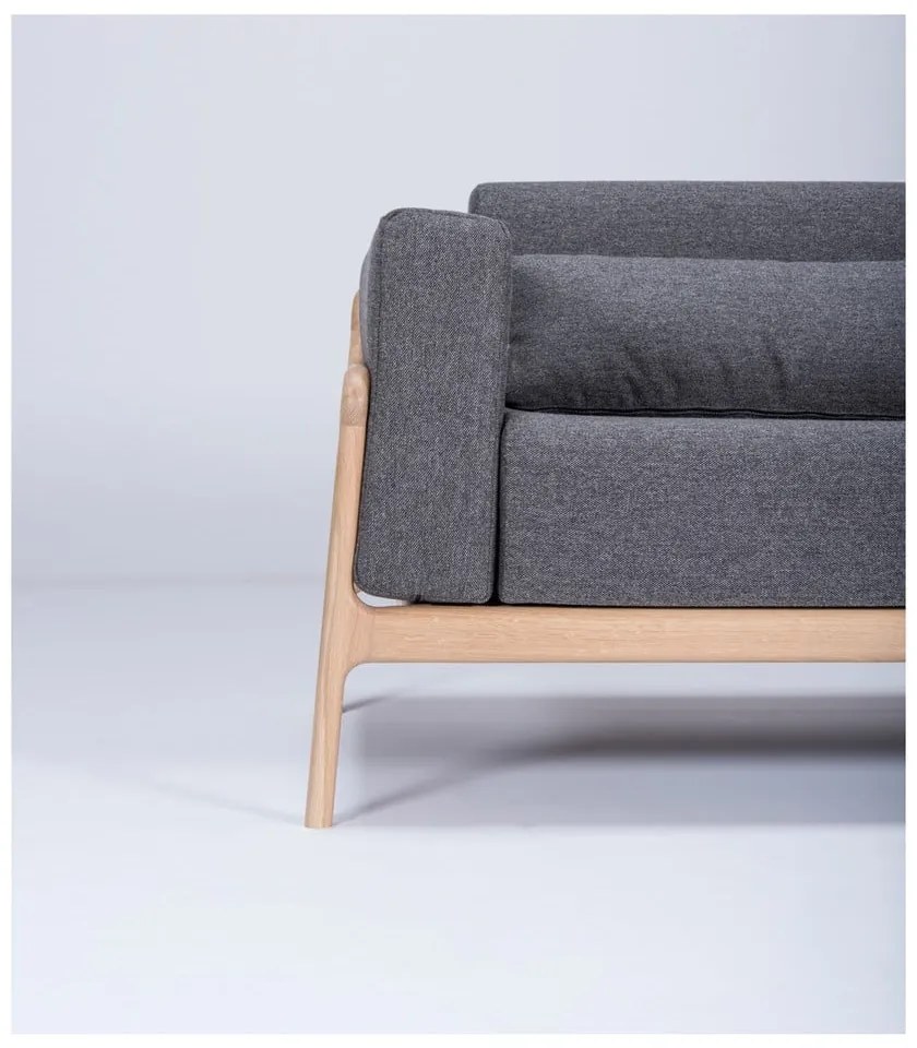 Ciemnoszara sofa z konstrukcją z litego drewna dębowego Gazzda Fawn, 210 cm