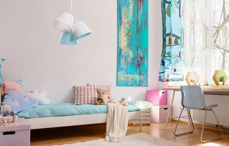 Biało-niebieska dziecięca lampa wisząca w groszki D7-D05