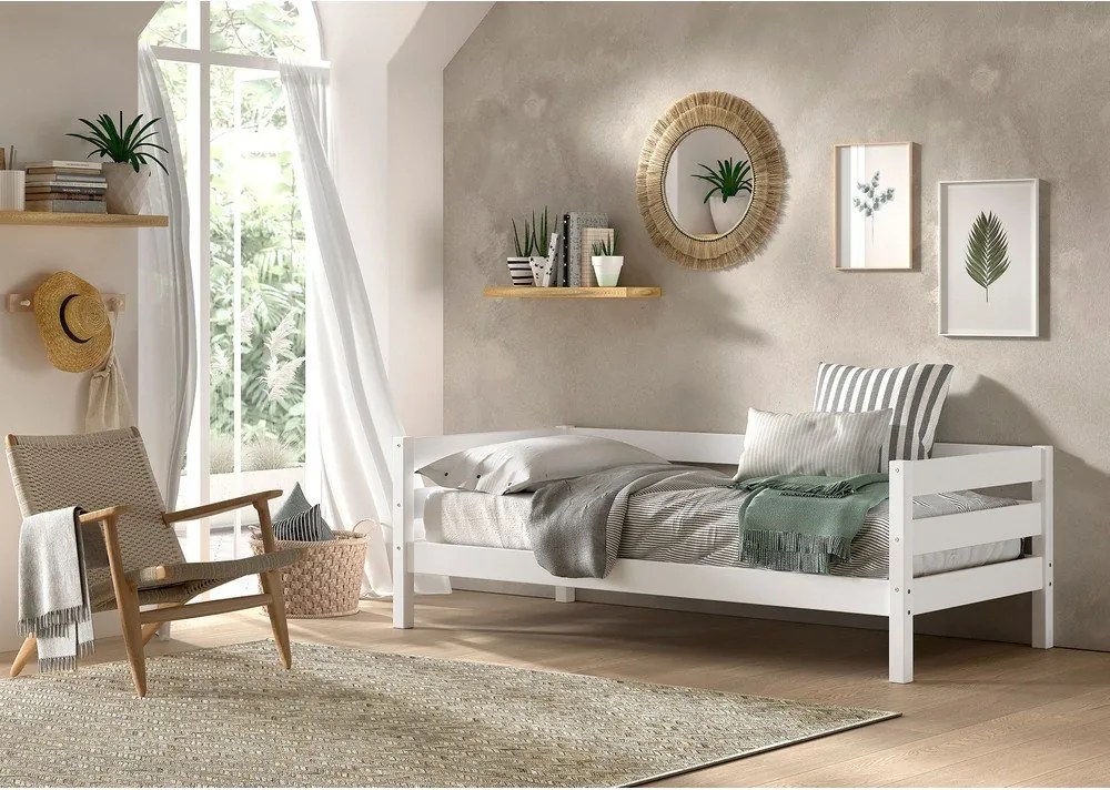 Białe łóżko dziecięce z litego drewna sosnowego z wysuwanym łóżkiem ze stelażem 90x200 cm Margrit – Vipack