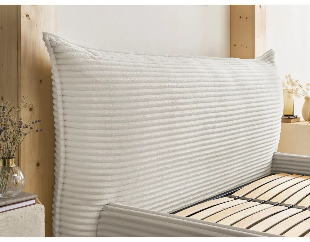 Beżowe tapicerowane łóżko dwuosobowe ze schowkiem ze stelażem 180x200 cm Jade – Bobochic Paris