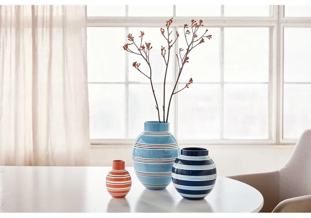 Niebieski ceramiczny wazon Kähler Design Nuovo, wys. 30 cm