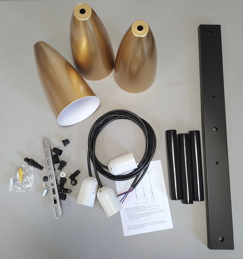 Lampa sufitowa metalowa z kloszem wiszącym AT38-3SZ-Złoto