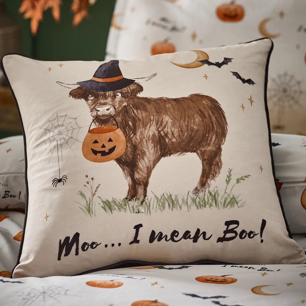 Poduszka dekoracyjna z motywem Halloween 45x45 cm Halloween Highland Cow – Catherine Lansfield
