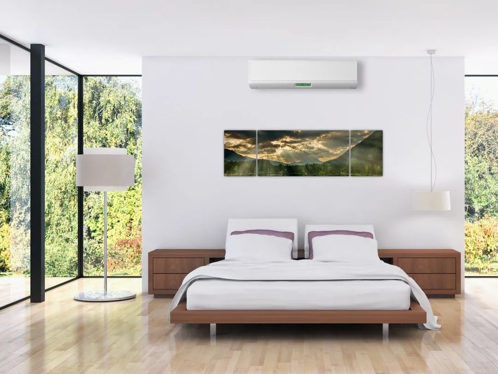 Obraz jeziora, przez które prześwieca słońce (170x50 cm)