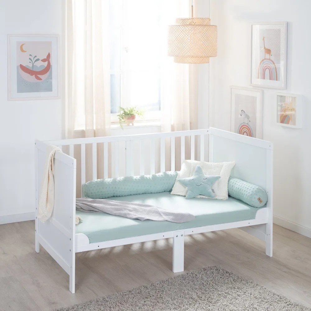 Białe łóżeczko z regulowaną wysokością 70x140 cm Easy Sleep – Roba