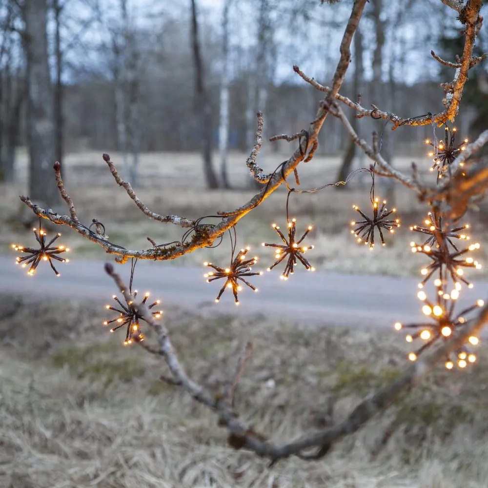 Rustykalny łańcuch LED z dekoracyjnymi kwiatami