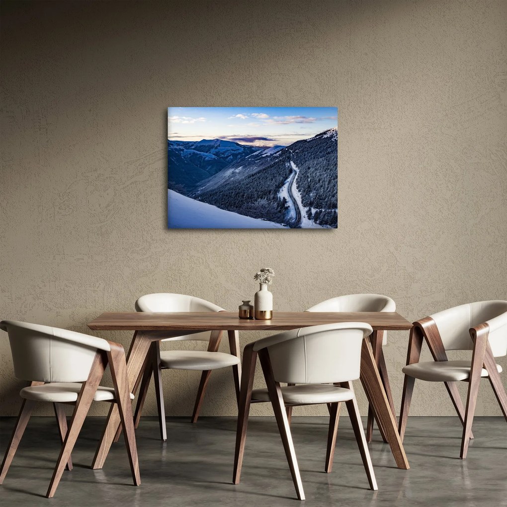Obraz ośnieżonego stoku (70x50 cm)