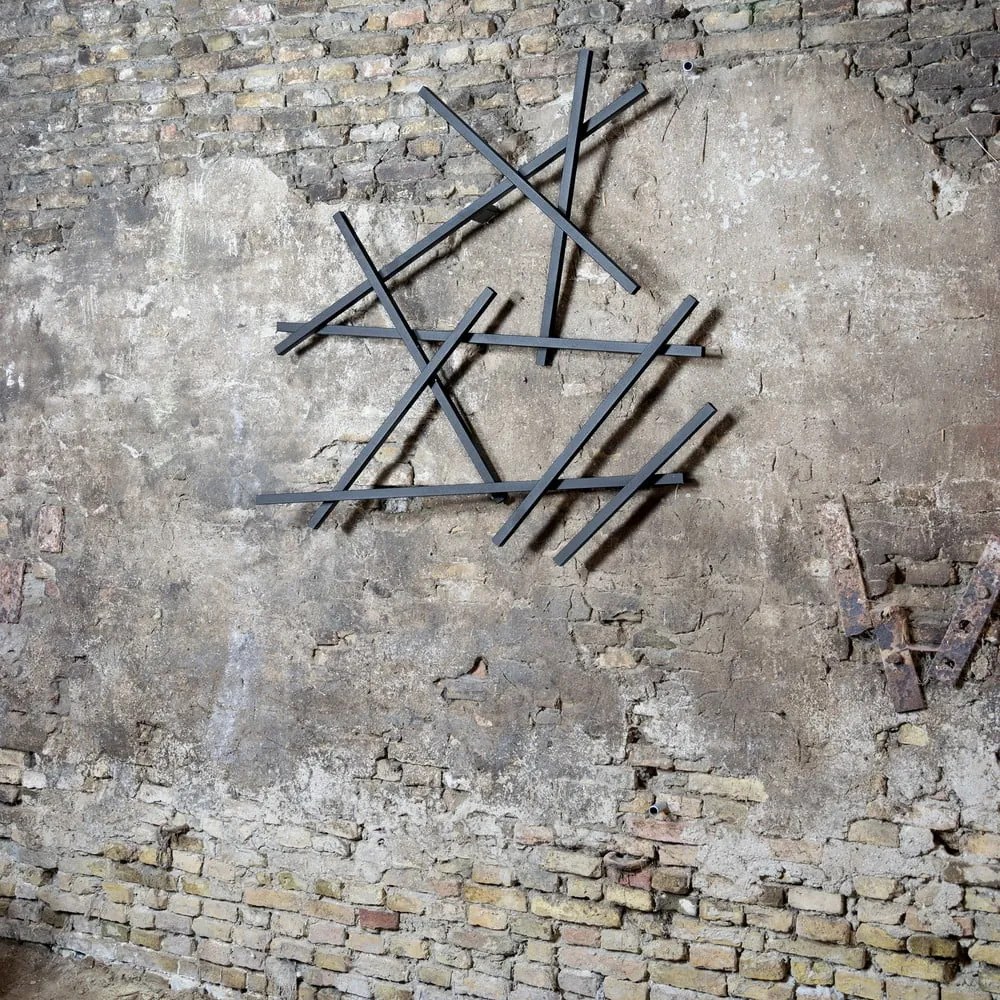 Czarny metalowy wieszak ścienny 79 cm Matches – Spinder Design