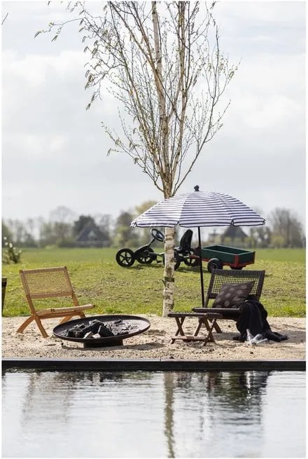 Składany fotel ogrodowy z modrzewia syberyjskiego WOOOD Lois