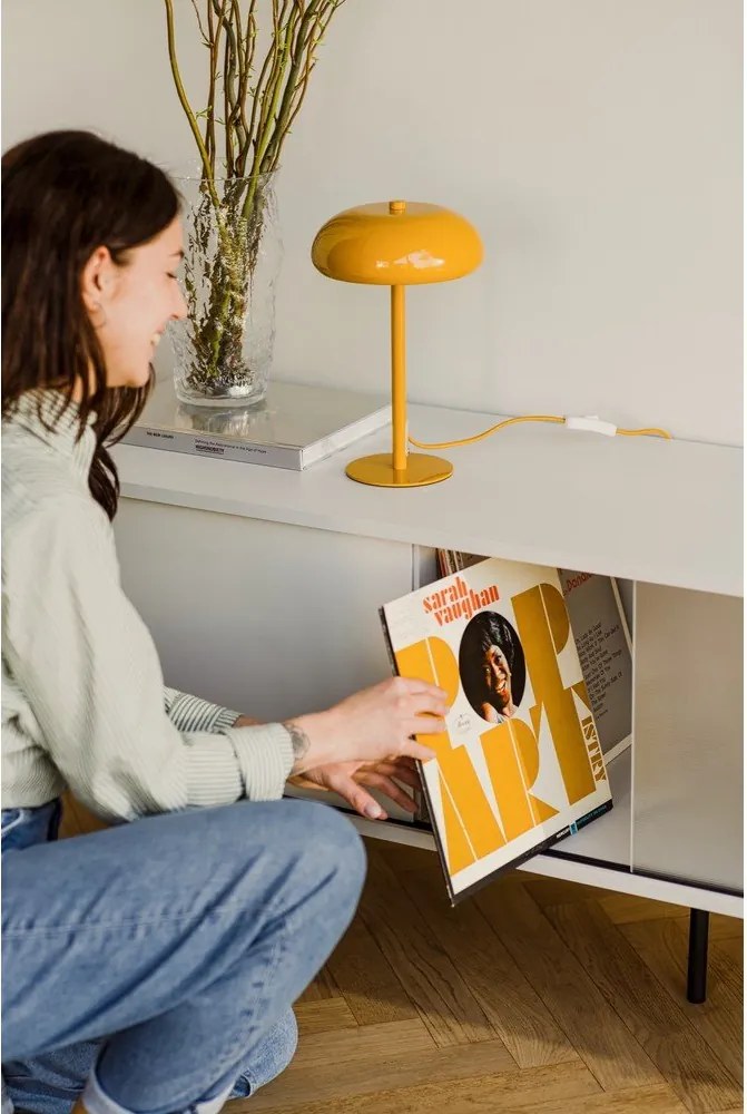 Szarobeżowa szafka pod TV 160x60x42 cm Met – noo.ma