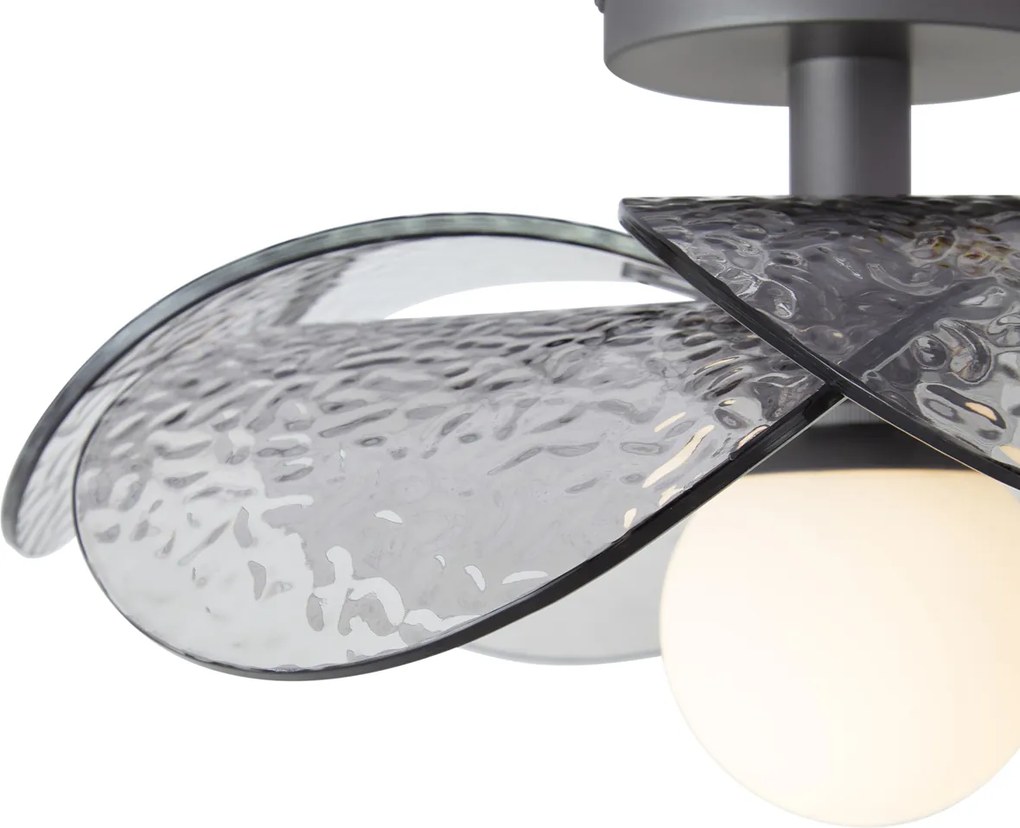 Designerska lampa sufitowa srebrna z przydymionym, żebrowanym szkłem - Kemner