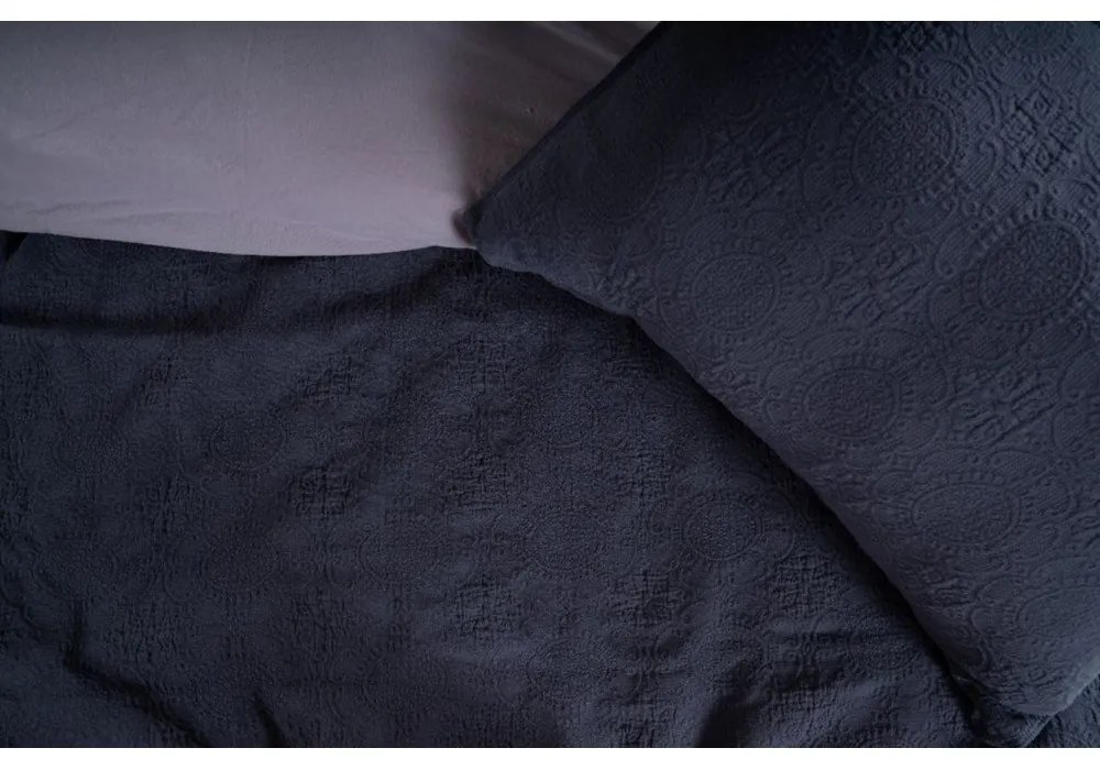 Ciemnoszary zestaw narzuty na łóżko i poszewki na poduszkę żakardowy 180x240 cm Jacquard – Mila Home Luxury