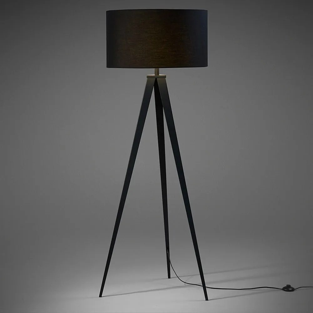 Czarna lampa stojąca z tekstylnym kloszem (wysokość 157 cm) Iguazu – Kave Home