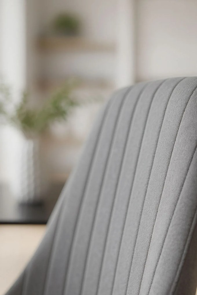 Aksamitne krzeso Kan