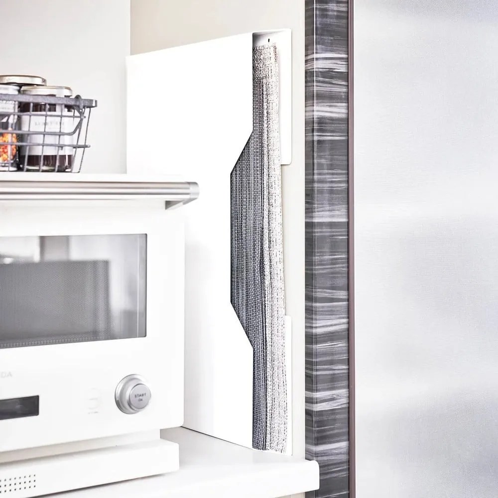 Metalowy organizer na maty stołowe bez wiercenia Tower – YAMAZAKI