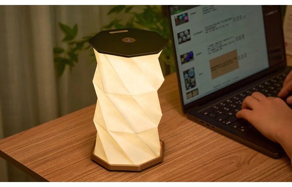 Czarna lampa stołowa LED (wysokość 18 cm) Twist Hexagon – Gingko