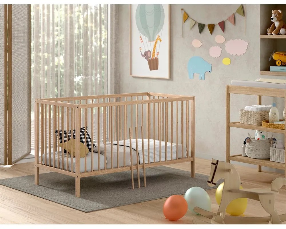 Łóżeczko z litego drewna sosnowego 70x140 cm w naturalnym kolorze DINO – Vipack