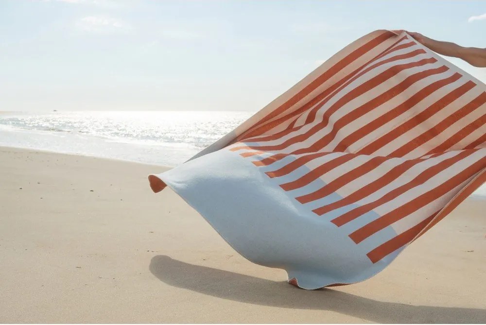 Pomarańczowy koc 160x200 cm Onu – noo.ma