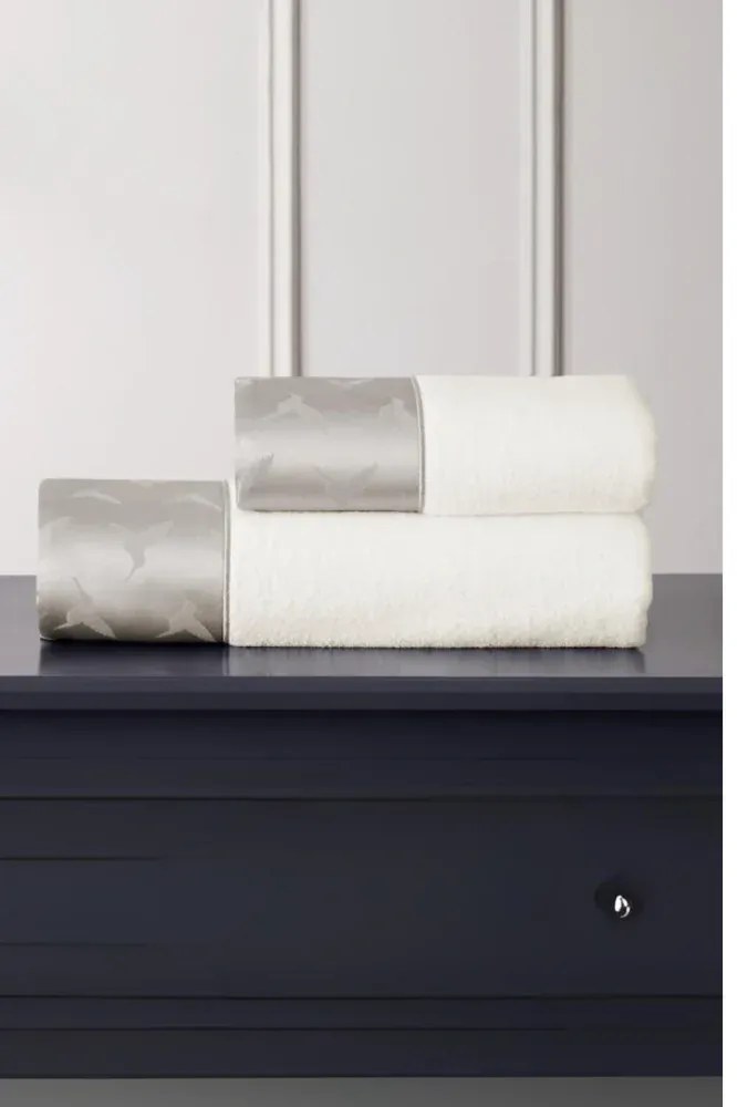 Podarunkowy zestaw ręczników COLIBRI, 2 szt Biały / miętowy haft