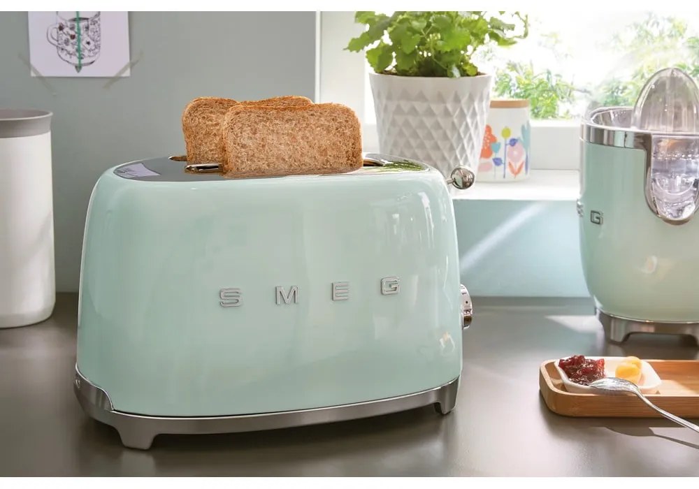 Jasnozielony toster Retro Style – SMEG