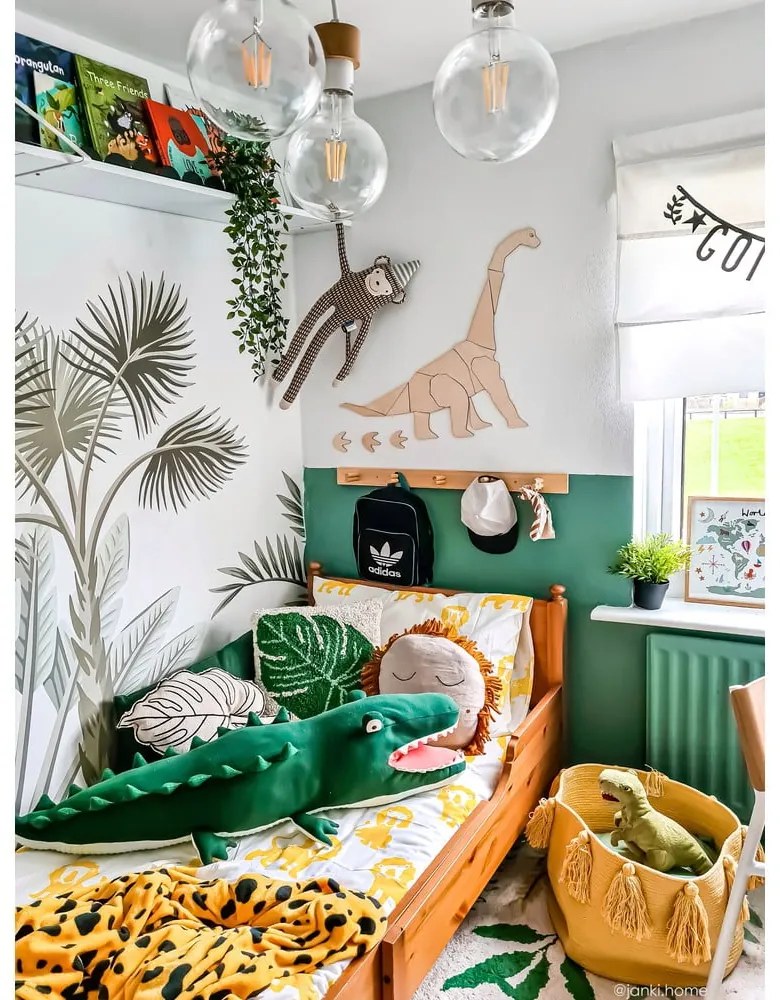 Poduszka dziecięca Monstera – Lorena Canals