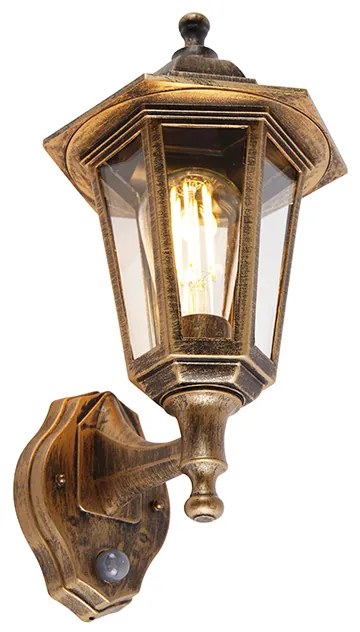 Zewnetrzna Klasyczna lampa ścienna zewnętrzna antyczne złoto z czujnikiem ruchu - New Haven klasyczny/Antyczny Oswietlenie zewnetrzne