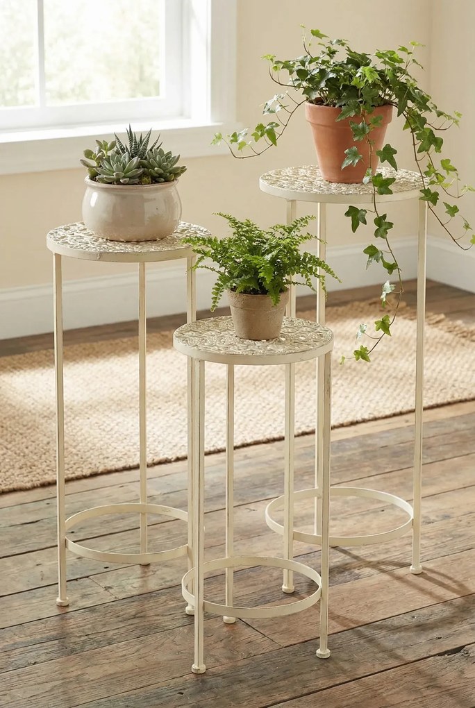 Zestaw białych kwietników w stylu retro L0-K96